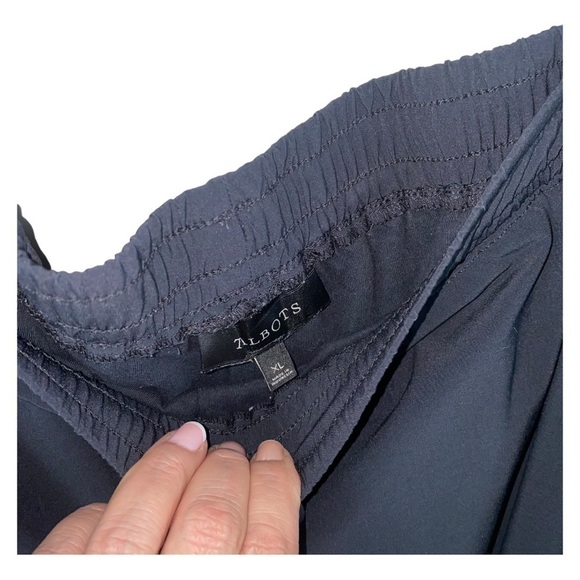 Talbots Women’s Athleisure Black Pull-On Lightweight Red Plaid Lined Pants Sz XL - Picture 3 of 11